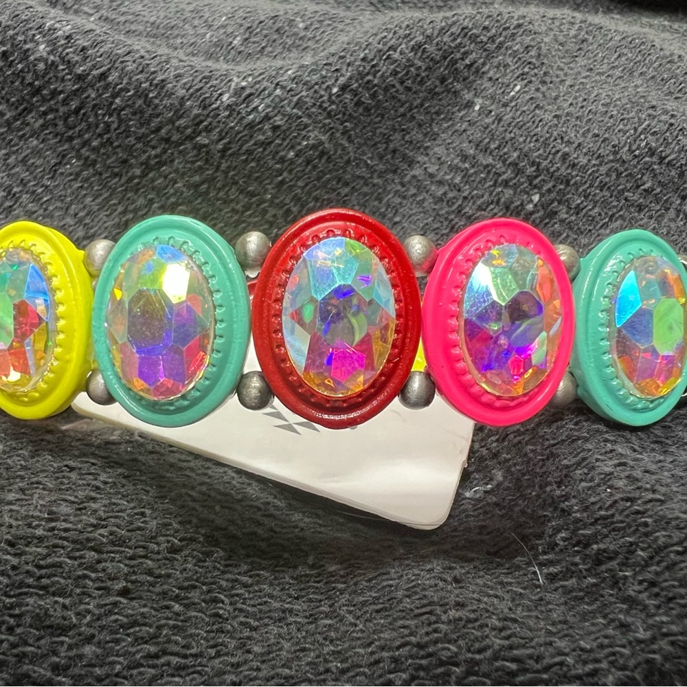 Fun stretchy bracelet